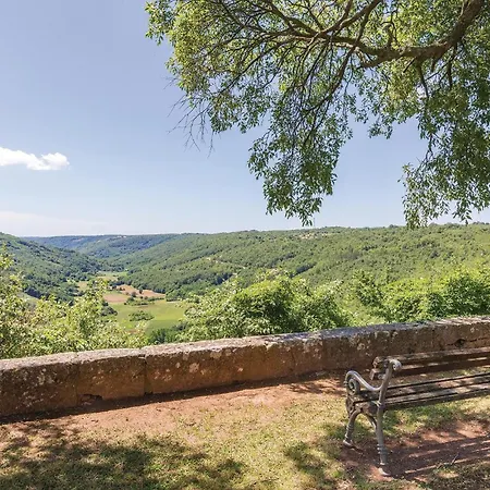 Three-bedroom In Kmacici Дом отдыха